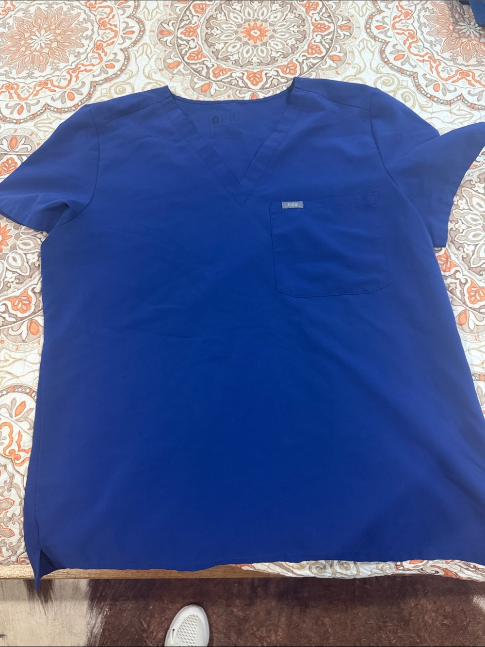 Figs Women’s Blue V-Neck Scrub Top